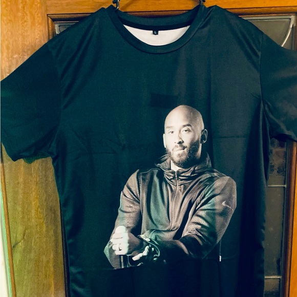 Basketball Super Star Kobe Bryant T Shirt ❤️🏀 - Picture 2 of 3
